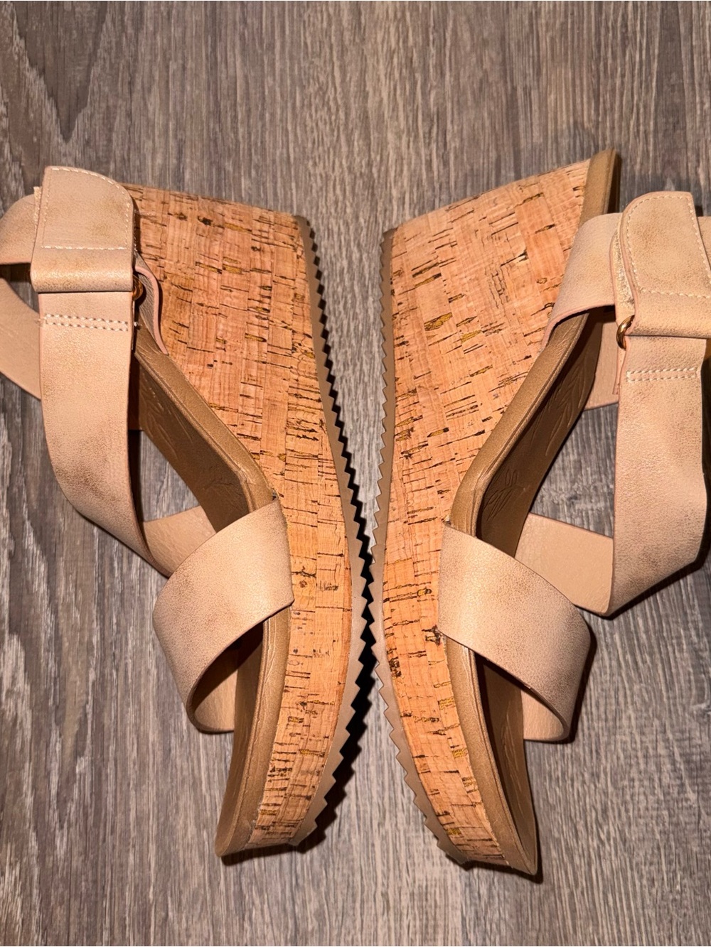 CL by Laundry Kingly Beige Tan nude shimmer Cork Wedge Sandals 9 - Picture 7 of 13